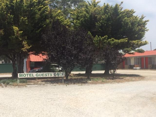 Governors Hill Motel Goulburn Exteriör bild
