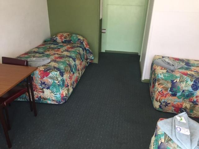 Governors Hill Motel Goulburn Exteriör bild